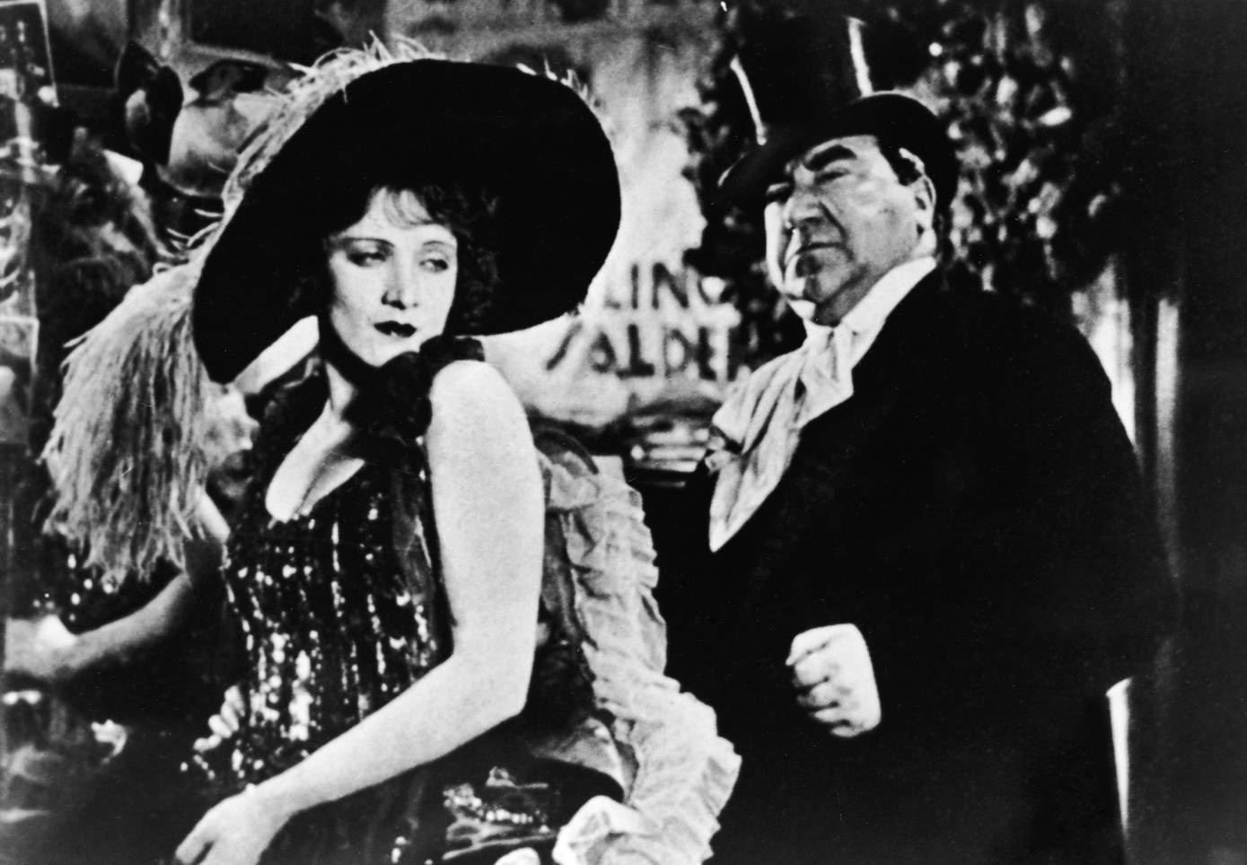 Marlene Dietrich and Kurt Gerron in the "Blue Angel".